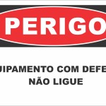 Equipamento com Defeito não Ligue - adesivo-20-x-30-cm